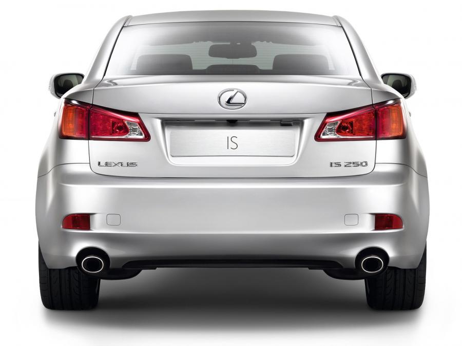  Lexus IS250 2008 года  (EU) (фото 3 из 7)